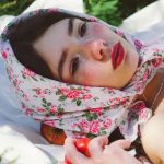 Headscarves Win Hearts: Top 5 Reasons They're Back