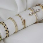 8 Bold Jewelry Trends to Try for a Stylish 2025